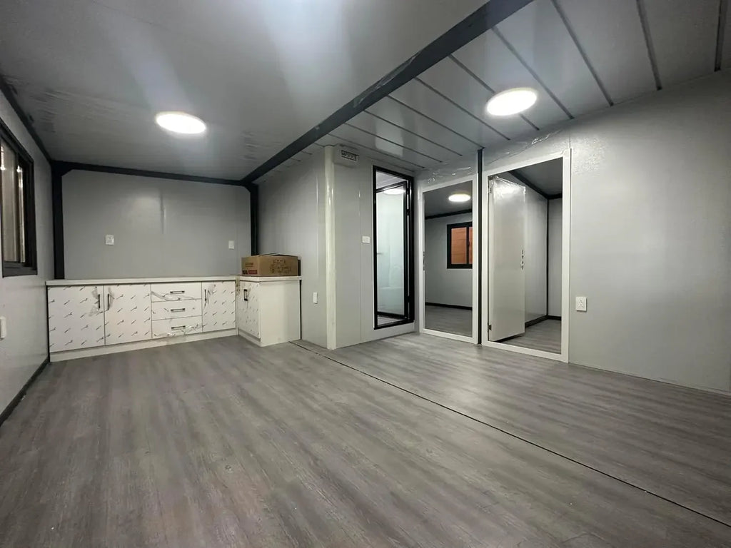20f Folding Pack Container House: Complete with Bathroom, Kitchen, Covered Porch, and Double Wing Expansion