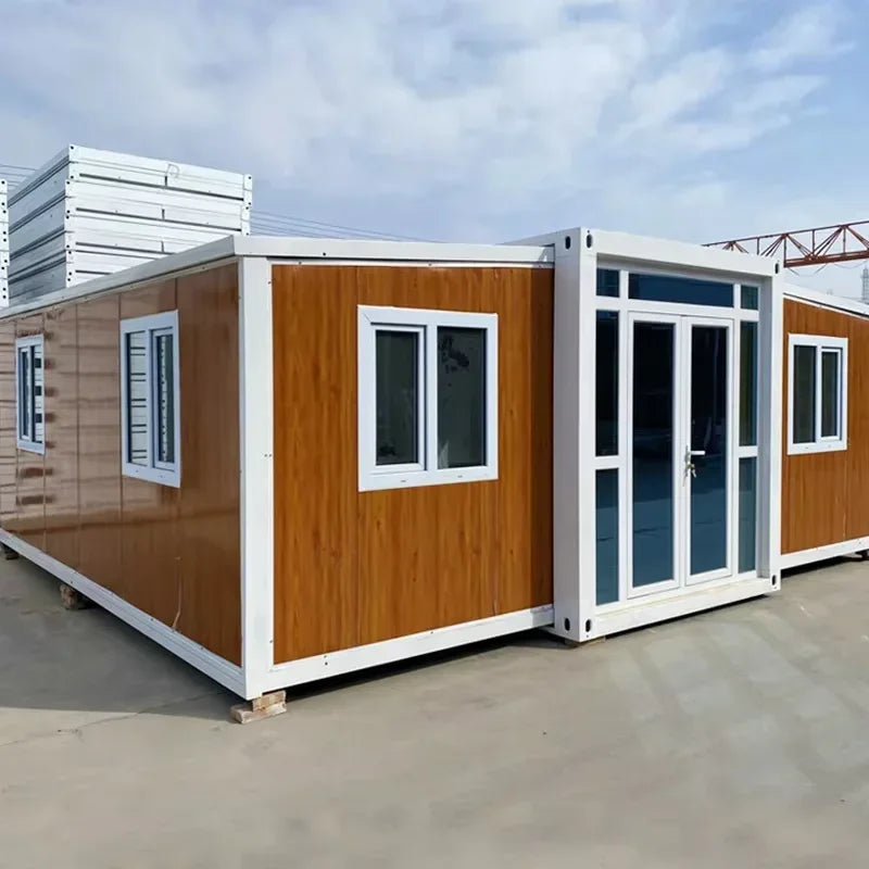 20 Ft Container House Portable Homestay Mobile Tiny Homes Ready Prefab 40FT Container House with 3 Bedroom Villas for Spain