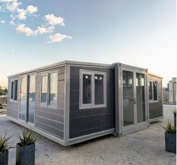 Customized Mobile Tiny House 3 4 Bedroom Folding Prefabricated Homes 20ft 40ft Luxury Expandable Container House