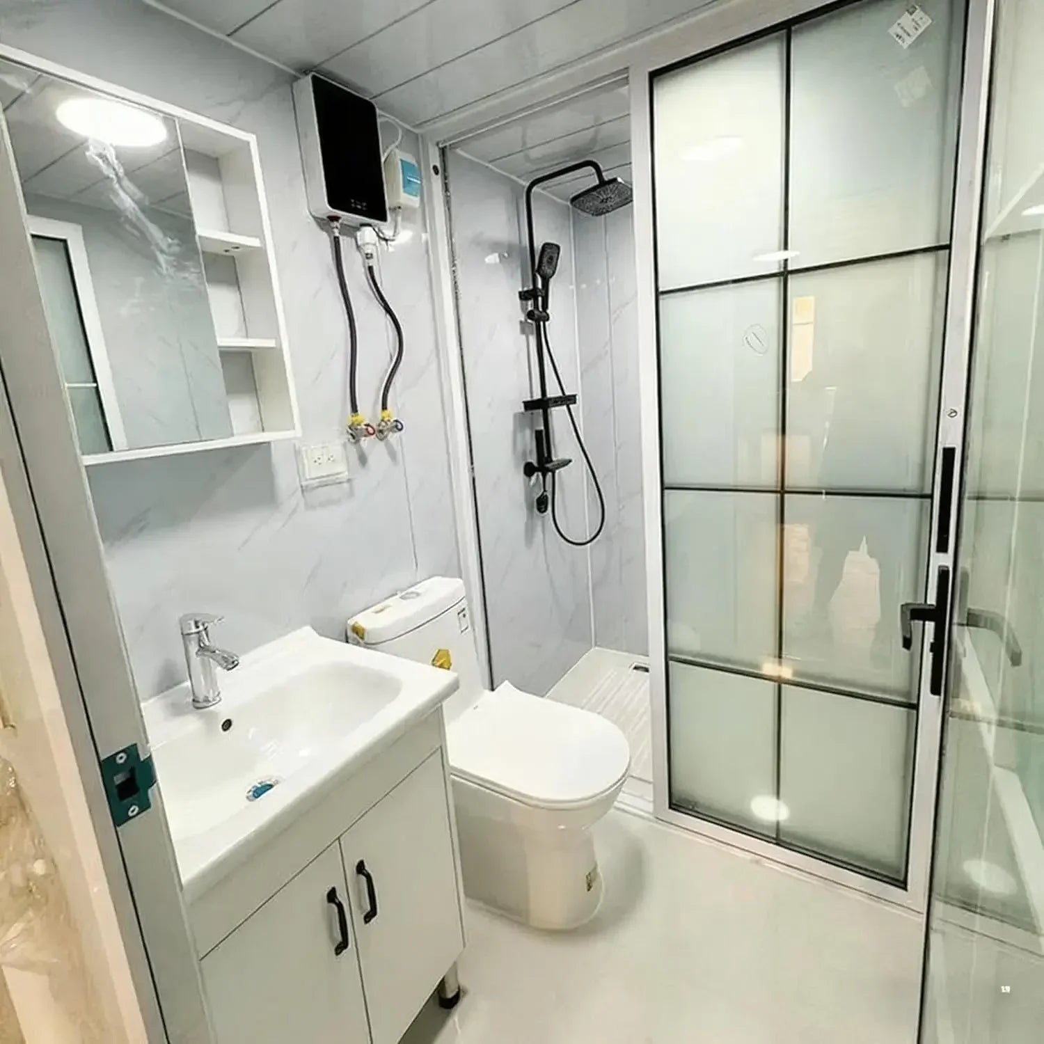 20ft Prefab Tiny Home for Sale Expandable Container House with 2 Bedroom Kitchen and Bathroom Folding Modular Home