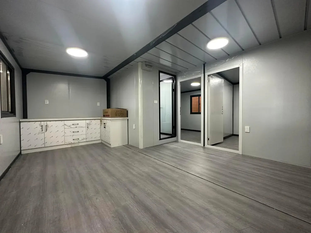 20f Folding Pack Container House: Complete with Bathroom, Kitchen, Covered Porch, and Double Wing Expansion